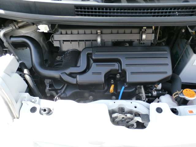 2011 Daihatsu Tanto – thumbnail 4