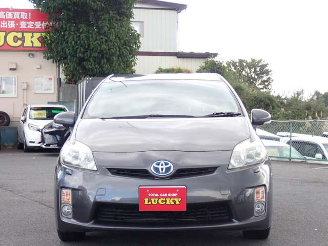 2011 Toyota Prius – thumbnail 2