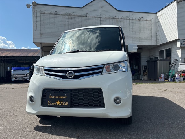 2011 Nissan Roox