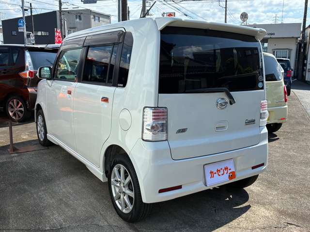 2011 Daihatsu Move Conte – thumbnail 2