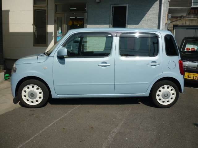 2011 Daihatsu Mira Cocoa – thumbnail 3