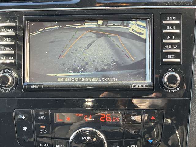 2011 Nissan Serena – thumbnail 3