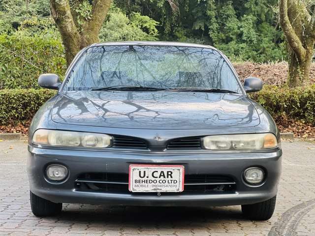 1993 Mitsubishi Galant – thumbnail 2