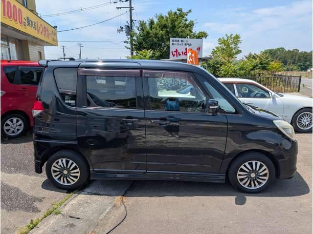2011 Suzuki Solio – thumbnail 4