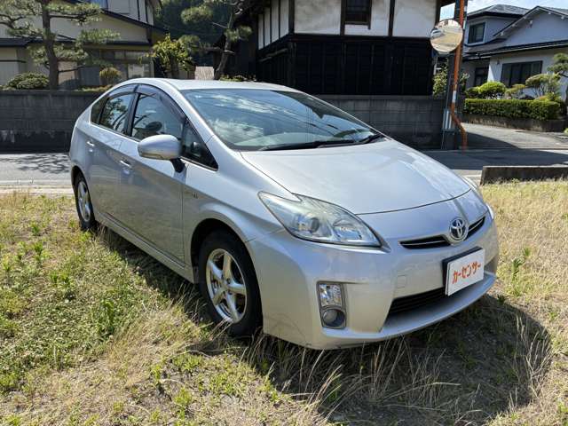 2011 Toyota Prius – thumbnail 3