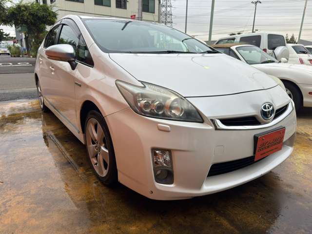 2010 Toyota Prius – thumbnail 3