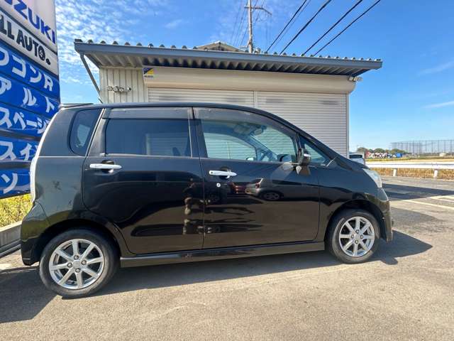 2011 Daihatsu Move – thumbnail 2