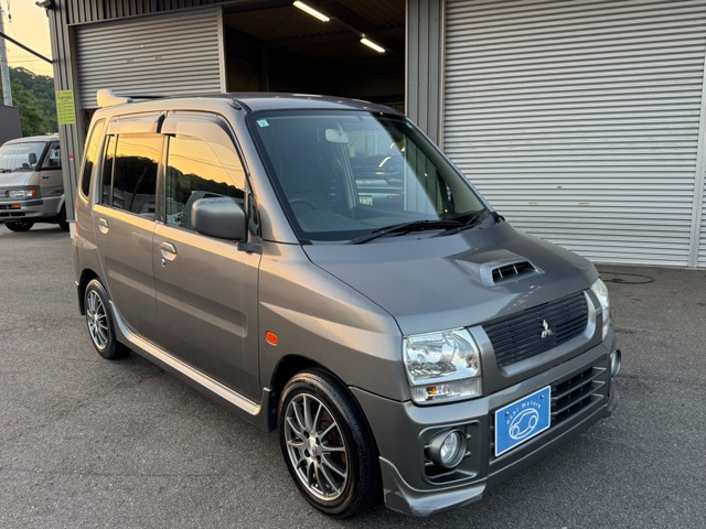 2000 Mitsubishi Toppo BJ