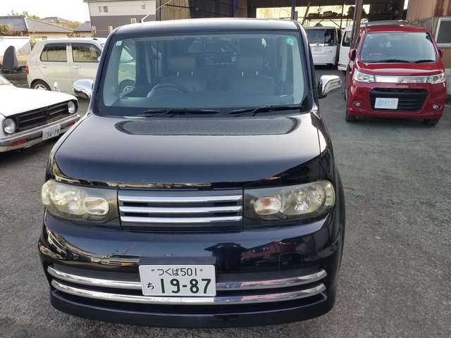 2011 Nissan Cube – thumbnail 2