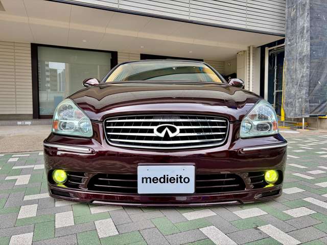2001 Nissan Cima – thumbnail 2