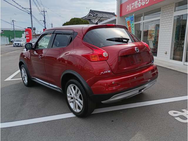 2010 Nissan Juke – thumbnail 4