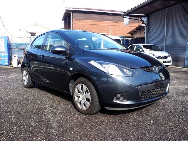 2009 Mazda Demio – thumbnail 4