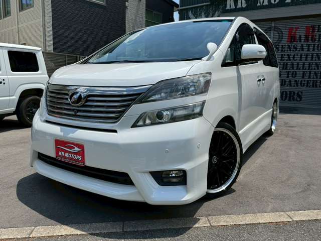 2010 Toyota Vellfire – thumbnail 3