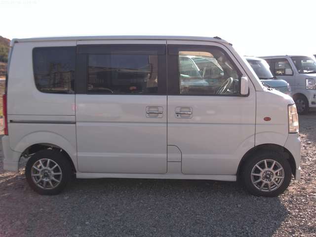 2009 Suzuki Every Wagon – thumbnail 2