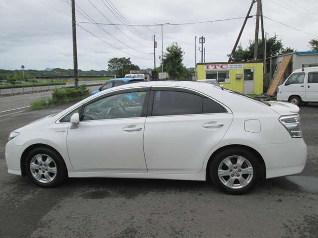 2010 Toyota SAI – thumbnail 4