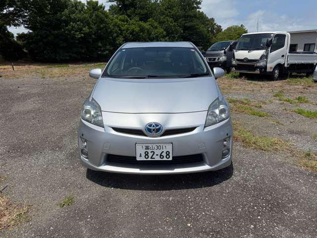 2010 Toyota Prius – thumbnail 2