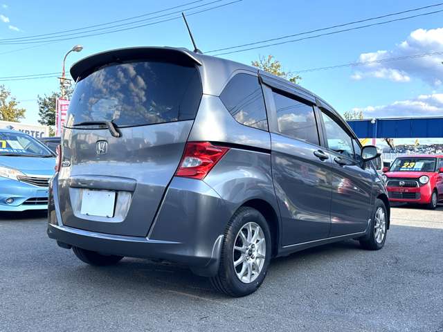 2010 Honda Freed – thumbnail 4