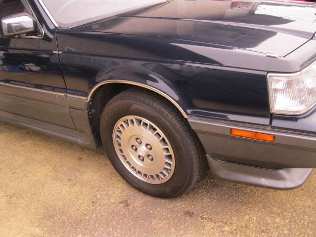 1989 Mitsubishi Debonair – thumbnail 4