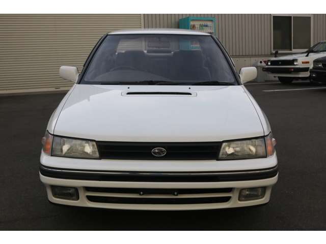 1990 Subaru Legacy Sedan – thumbnail 2