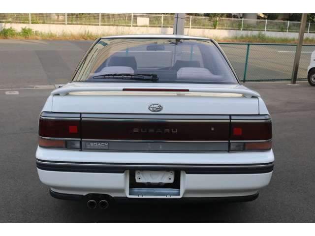 1990 Subaru Legacy Sedan – thumbnail 3