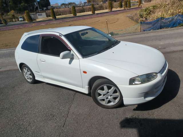 1998 Mitsubishi Mirage – thumbnail 2