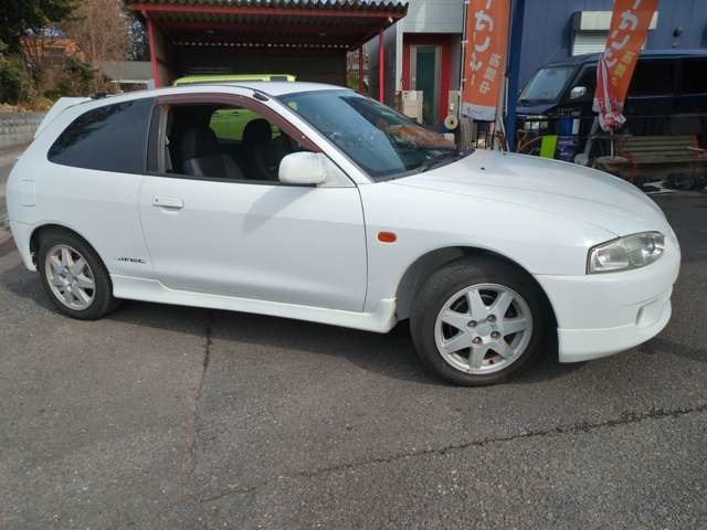 1998 Mitsubishi Mirage – thumbnail 3