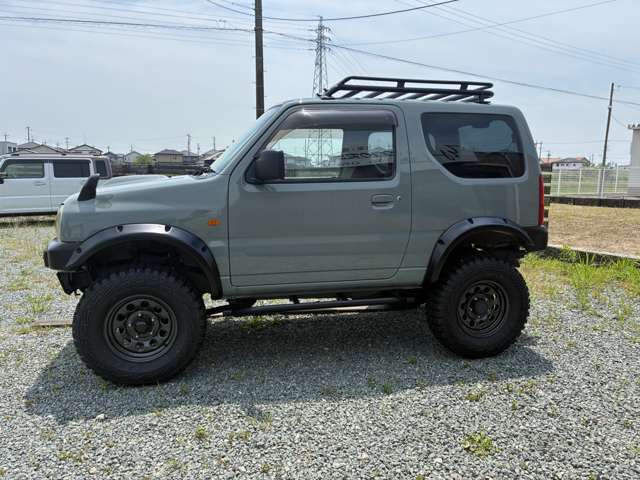 2009 Suzuki Jimny – thumbnail 4