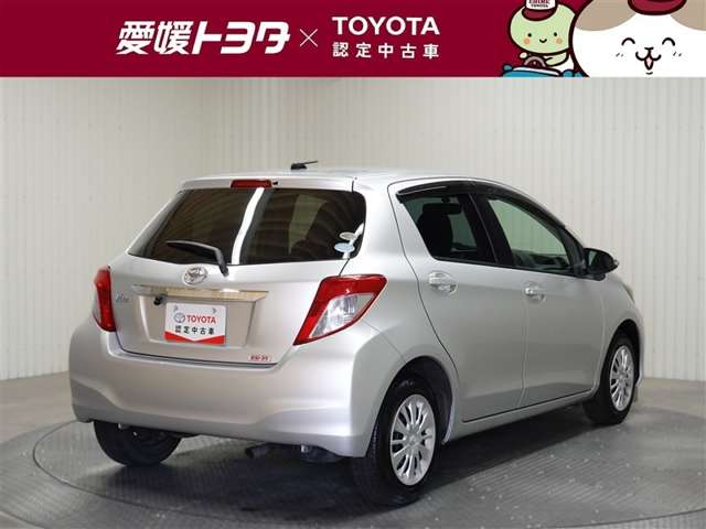 2011 Toyota Vitz – thumbnail 2