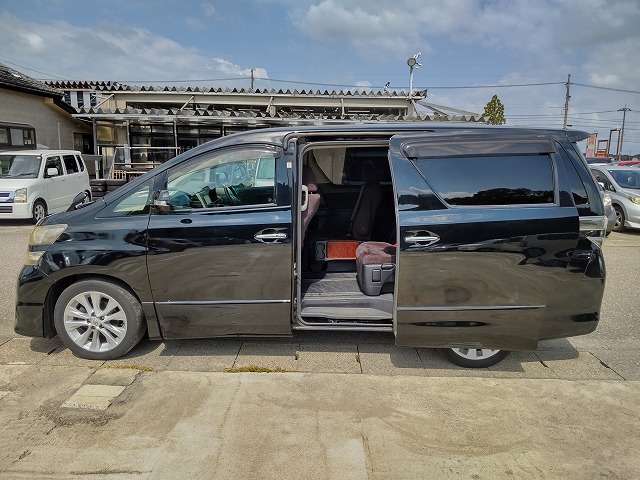 2009 Toyota Vellfire – thumbnail 4