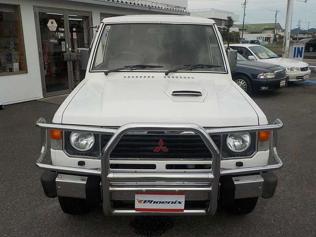 1989 Mitsubishi Pajero – thumbnail 4