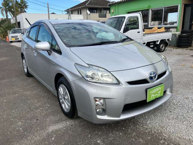 2010 Toyota Prius – thumbnail 2