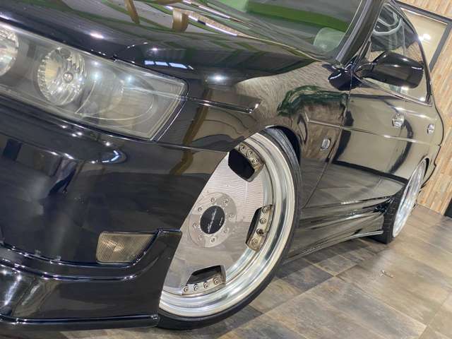 2002 Nissan Laurel – thumbnail 3