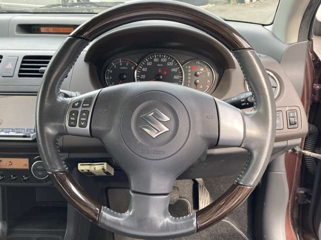 2009 Suzuki Swift – thumbnail 3