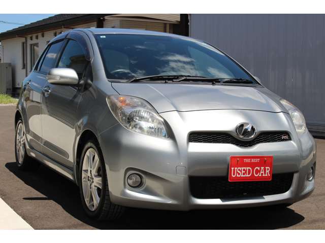 2009 Toyota Vitz – thumbnail 3