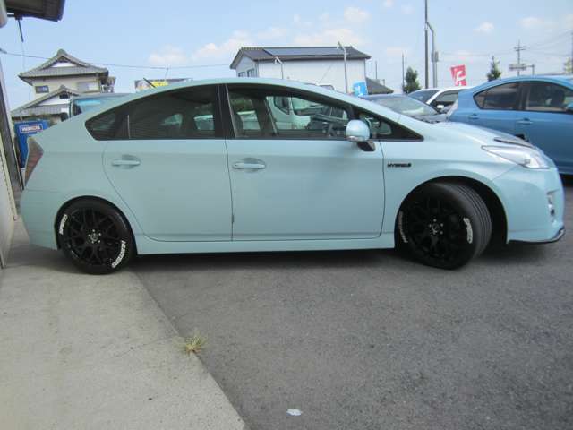 2010 Toyota Prius – thumbnail 4