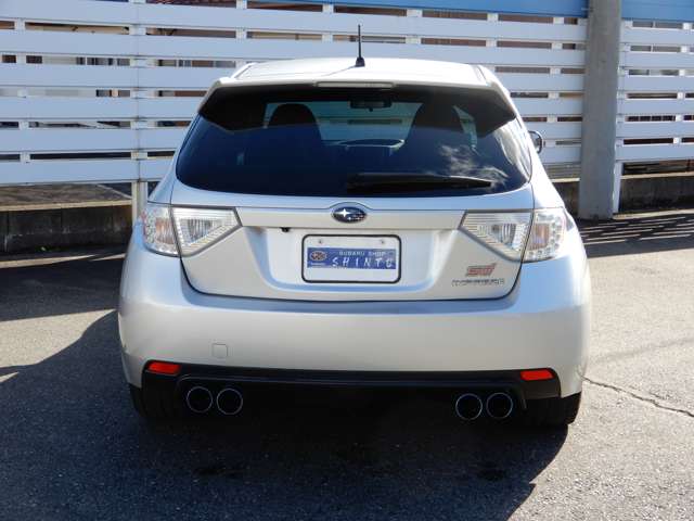 2009 Subaru Impreza Hatchback STI – thumbnail 4