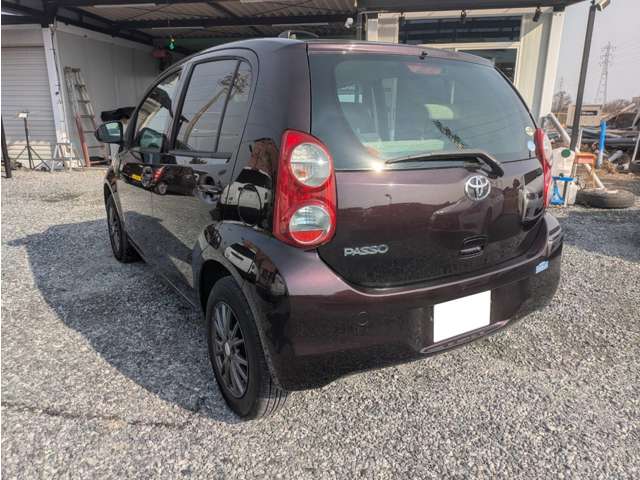 2010 Toyota Passo – thumbnail 4