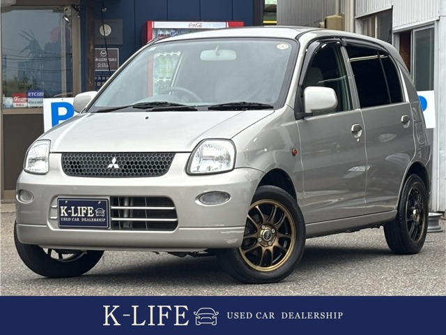2004 Mitsubishi Minica