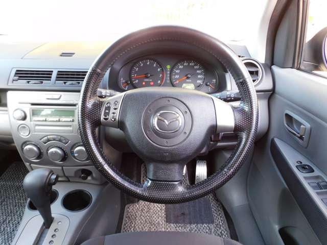 2005 Mazda Demio – thumbnail 3