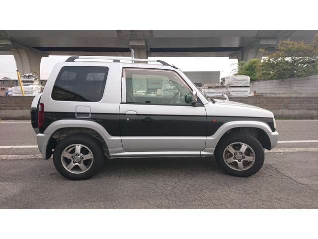 2007 Mitsubishi Pajero Mini – thumbnail 3