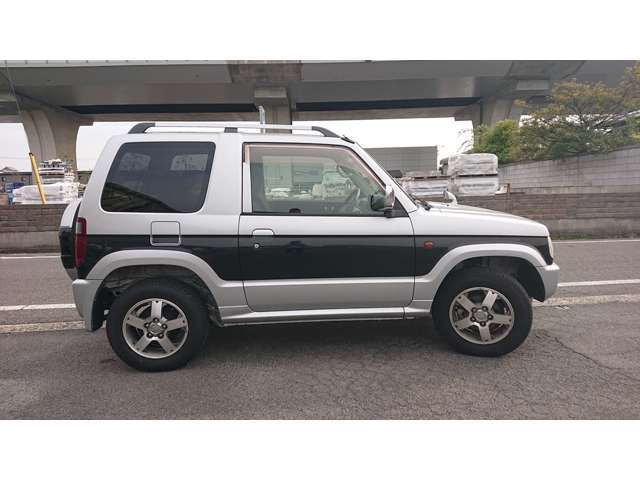 2007 Mitsubishi Pajero Mini – thumbnail 4
