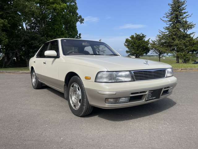 1993 Nissan Laurel – thumbnail 3