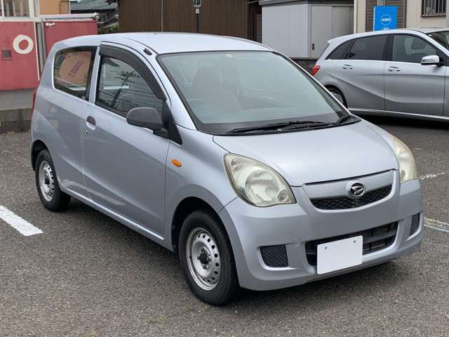 2010 Daihatsu Mira – thumbnail 4