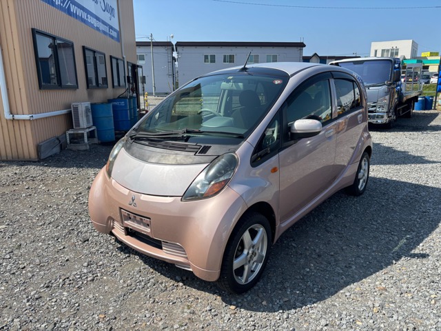2009 Mitsubishi i