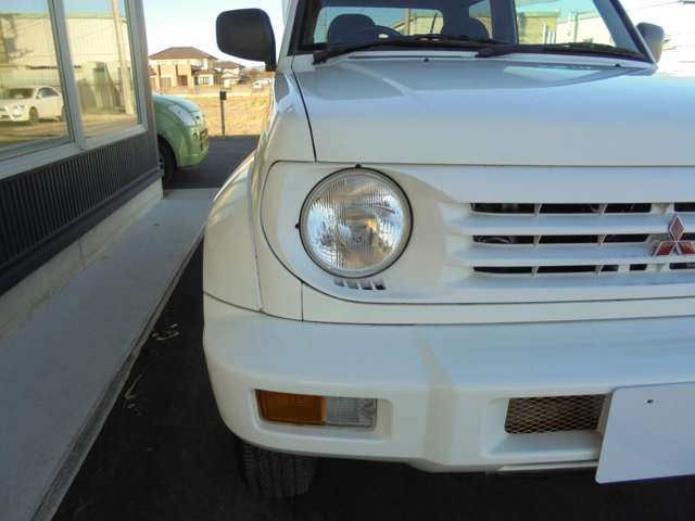 1998 Mitsubishi Pajero Junior – thumbnail 3