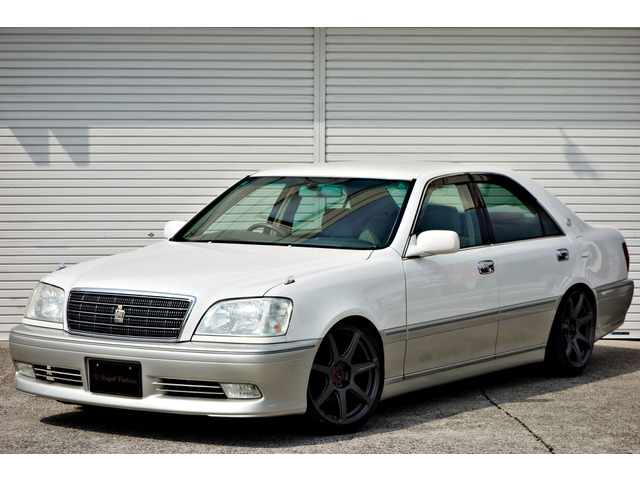 2003 Toyota Crown Royal