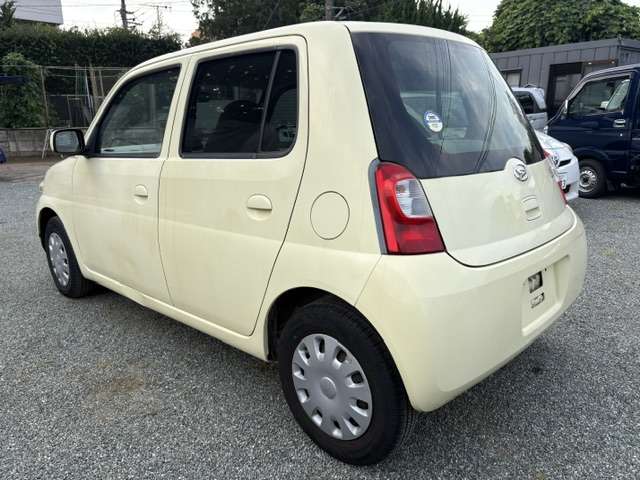 2010 Daihatsu Esse – thumbnail 3
