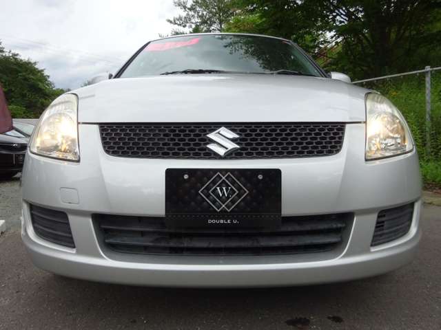 2010 Suzuki Swift – thumbnail 3