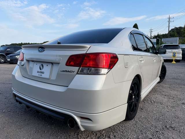 2009 Subaru Legacy B4 – thumbnail 2