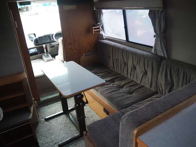 1998 Toyota Coaster – thumbnail 4